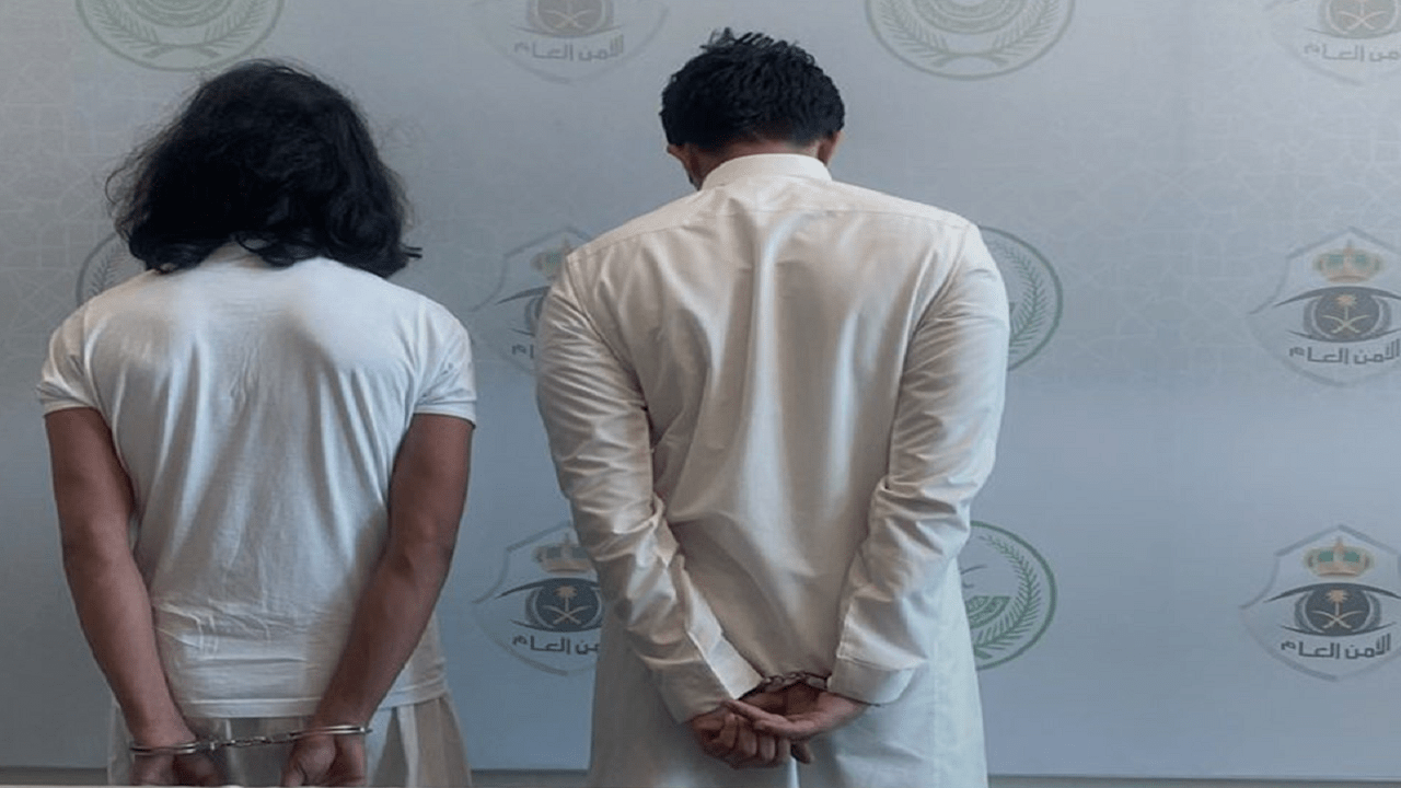 الإطاحة بمواطنين روجا للمخدرات في خميس مشيط