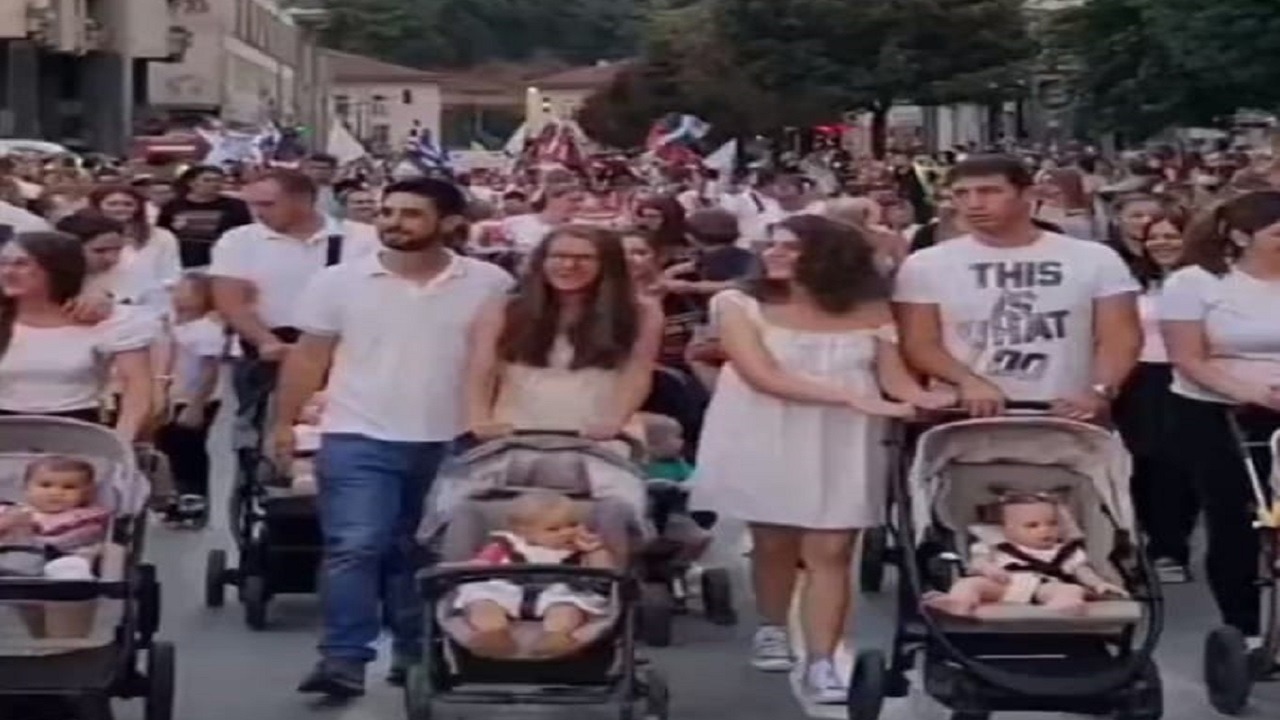 مسيرة العائلات ضد الشواذ في صربيا.. فيديو