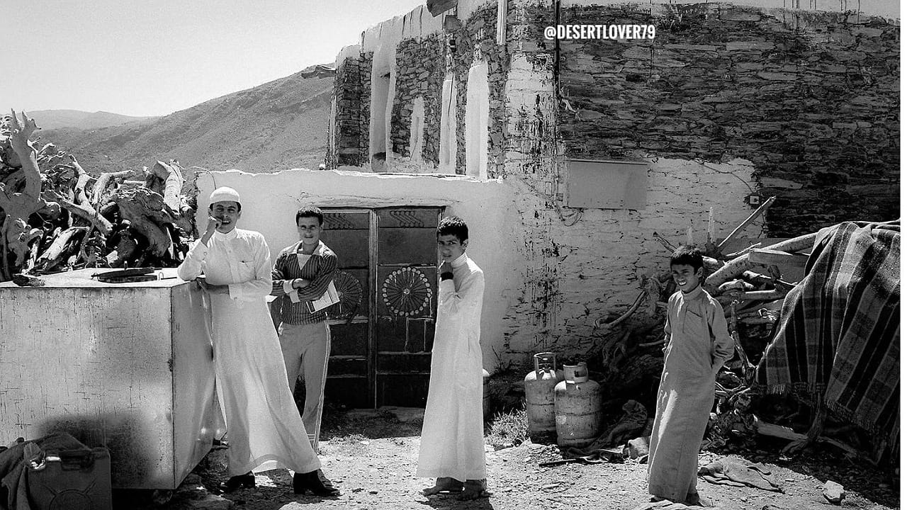 ‏مشاهد من الحياة في جنوب غرب السعودية في الثمانينيات الميلادية.. صور