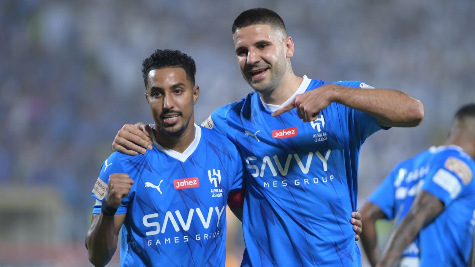 الهلال يكتسح الرياض بسداسية .. صور وفيديو