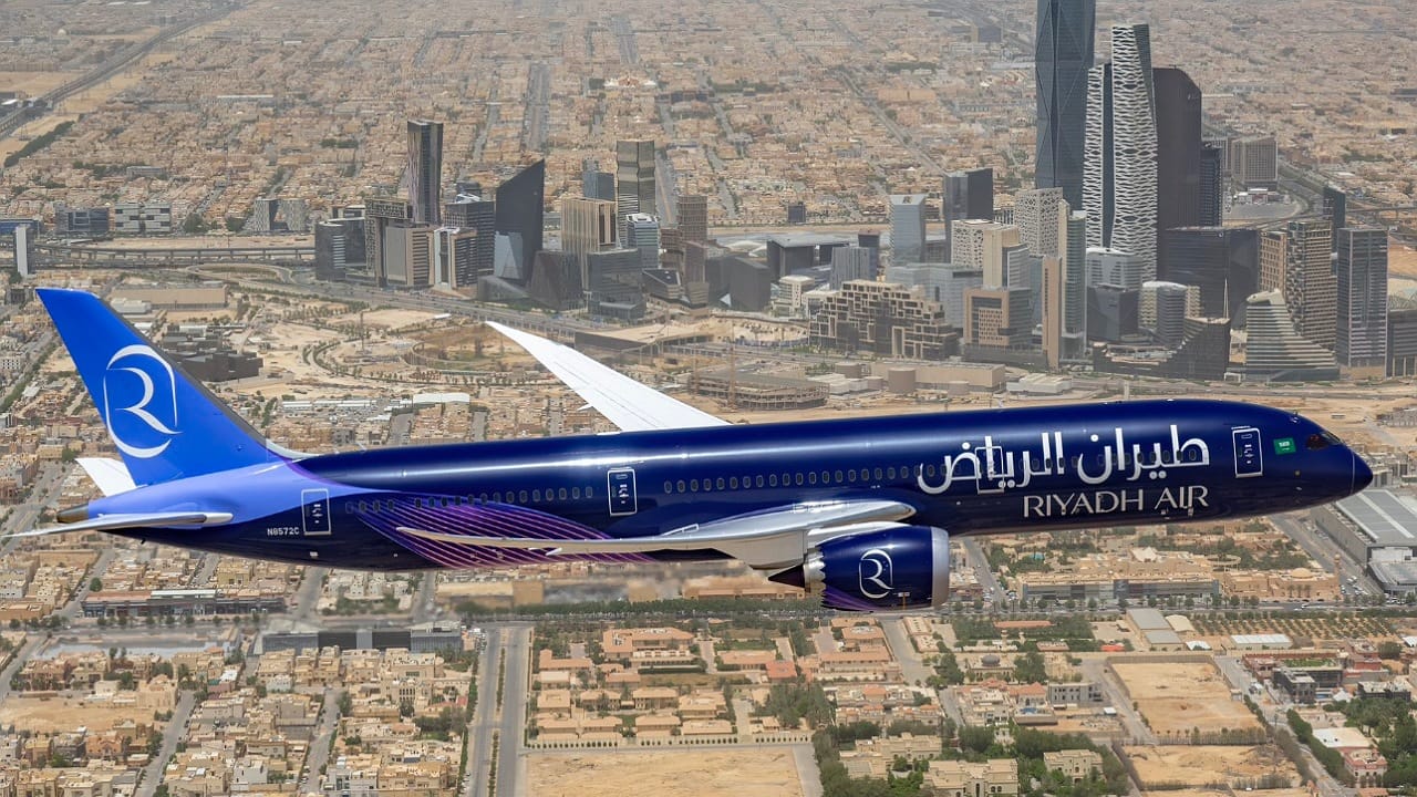 طيران الرياض يفتح باب القبول لبرنامج صيانة الطائرات للفتيات