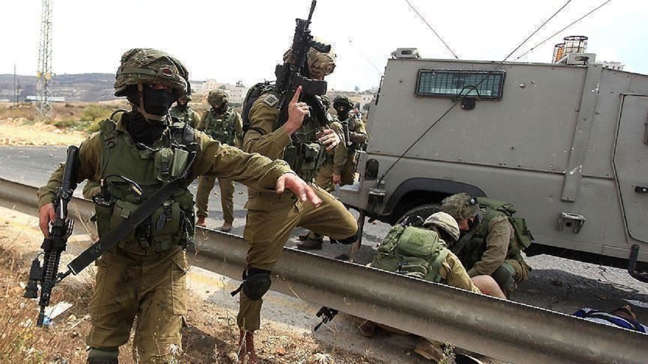 مصرع أحد جنود الاحتلال الإسرائيلي على يد صديقه بالخطأ
