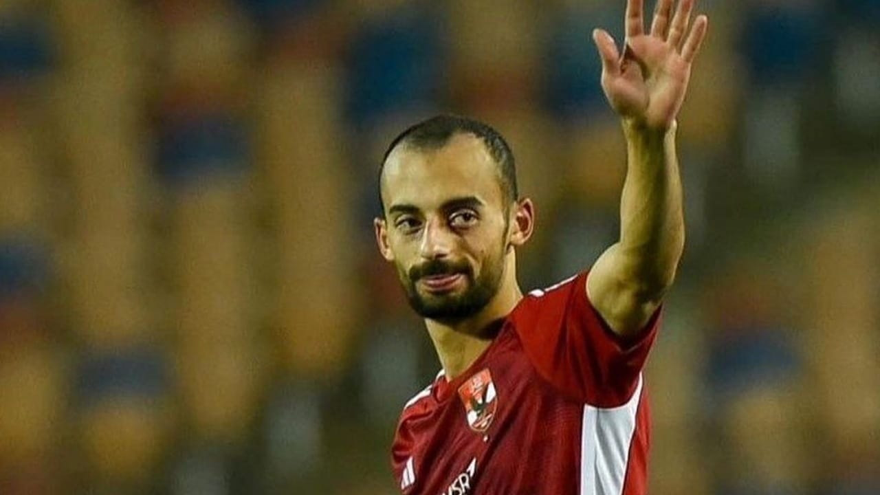 لاعب الأهلي المصري أحمد عبدالقادر يقترب من الدوري القطري