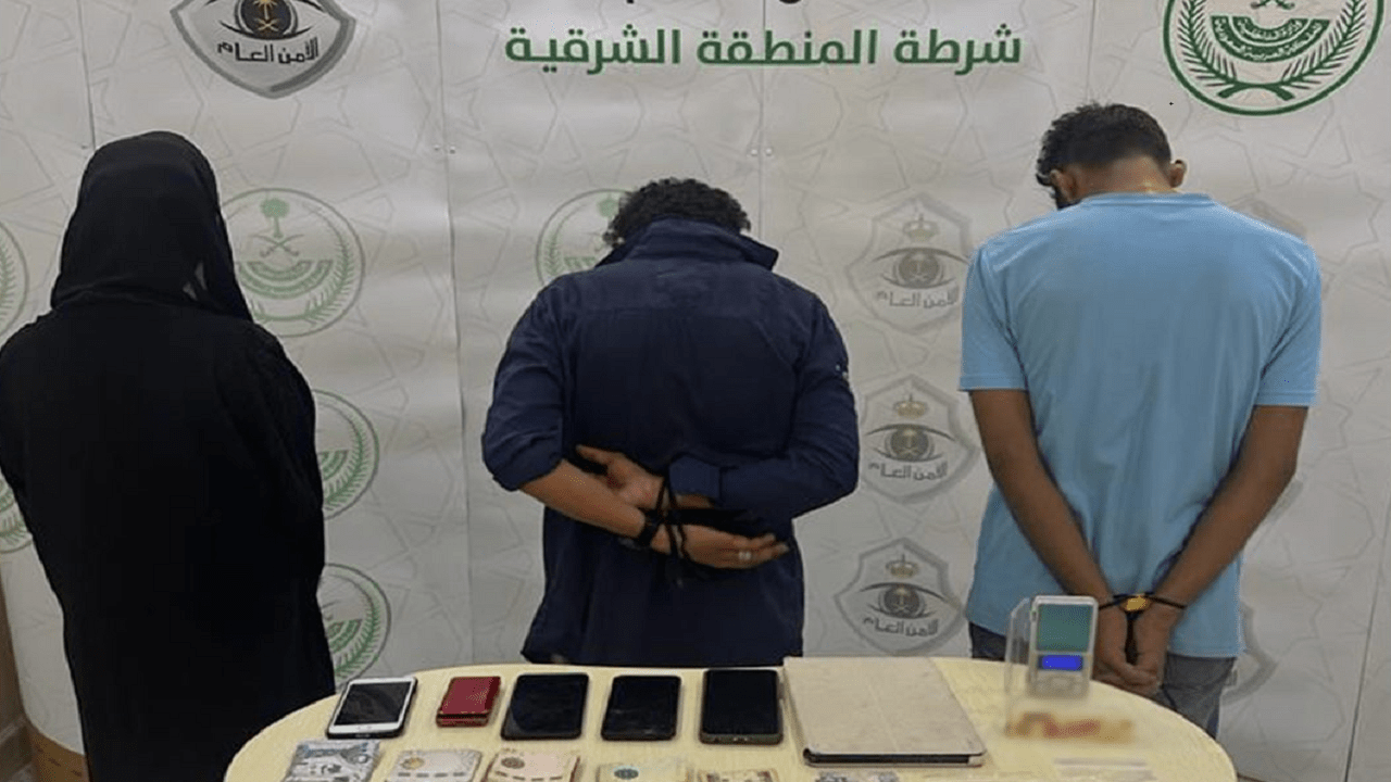 القبض على 3 مقيمين لترويجهم الشبو في الخبر