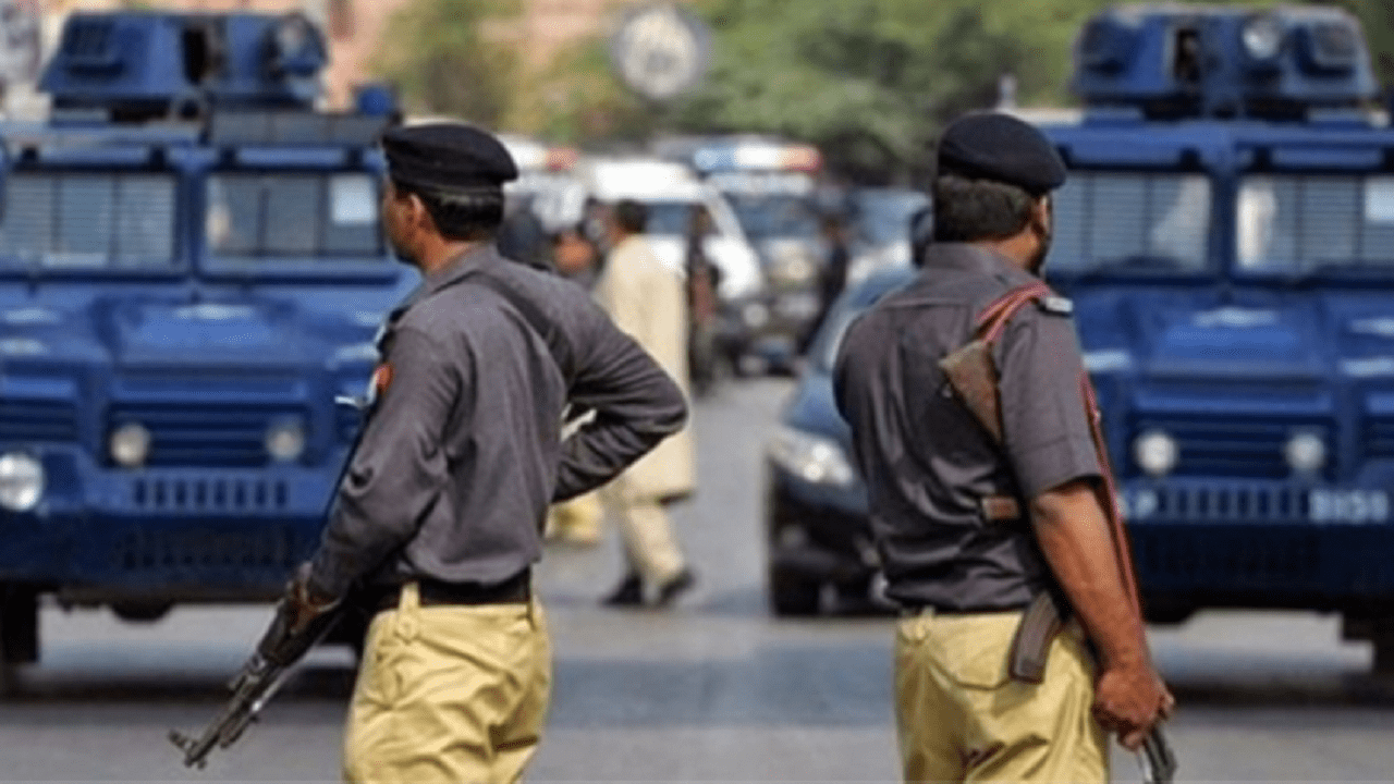 مقتل أربعة عمال وشرطي جراء هجوم مسلح جنوب غرب باكستان