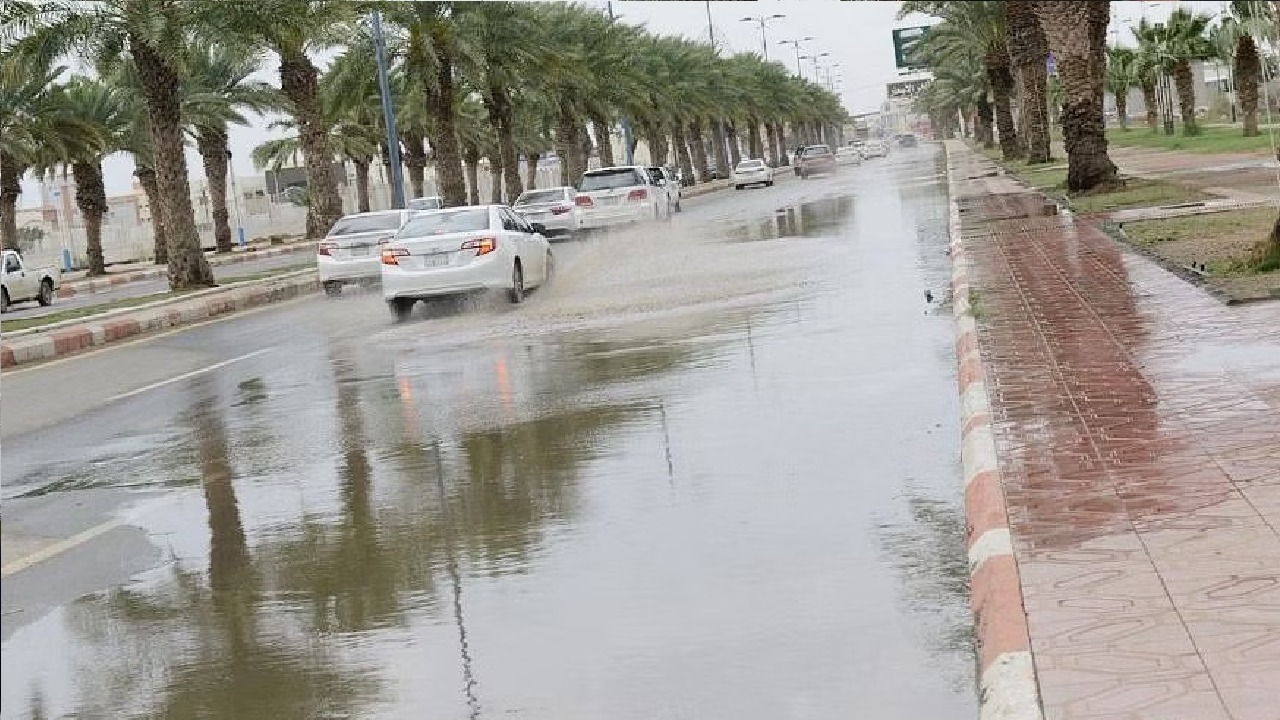 مدني مكة ينفذ فرضية لمواجهة السيول الطارئة
