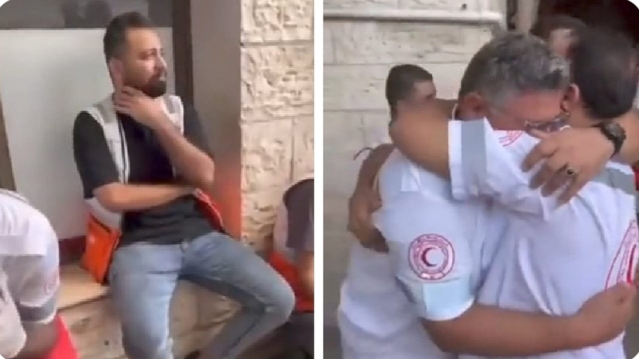 مسعفون يبكون على وفاة زملائهم في القصف الإسرائيلي.. فيديو