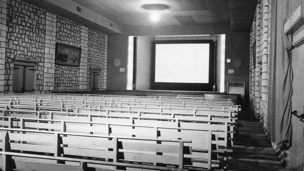 قاعة سينما في مدينة الظهران قبل 72 عامًا..صورة