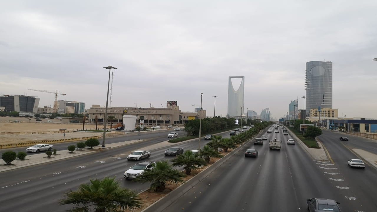 العقيل: يبدأ سكان الرياض بالشعور بأجواء رائعة في المساء.. فيديو