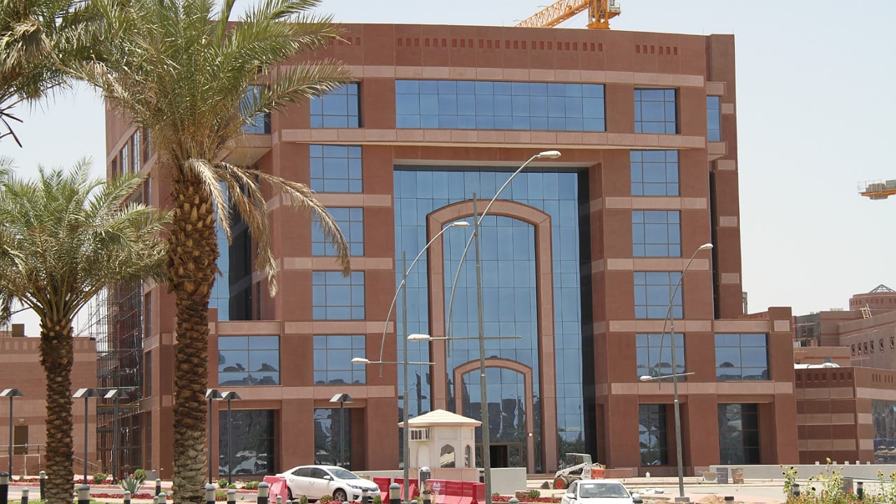 جامعة طيبة توفر فرص تدريبية لخريجي وخريجات الجامعات والمعاهد