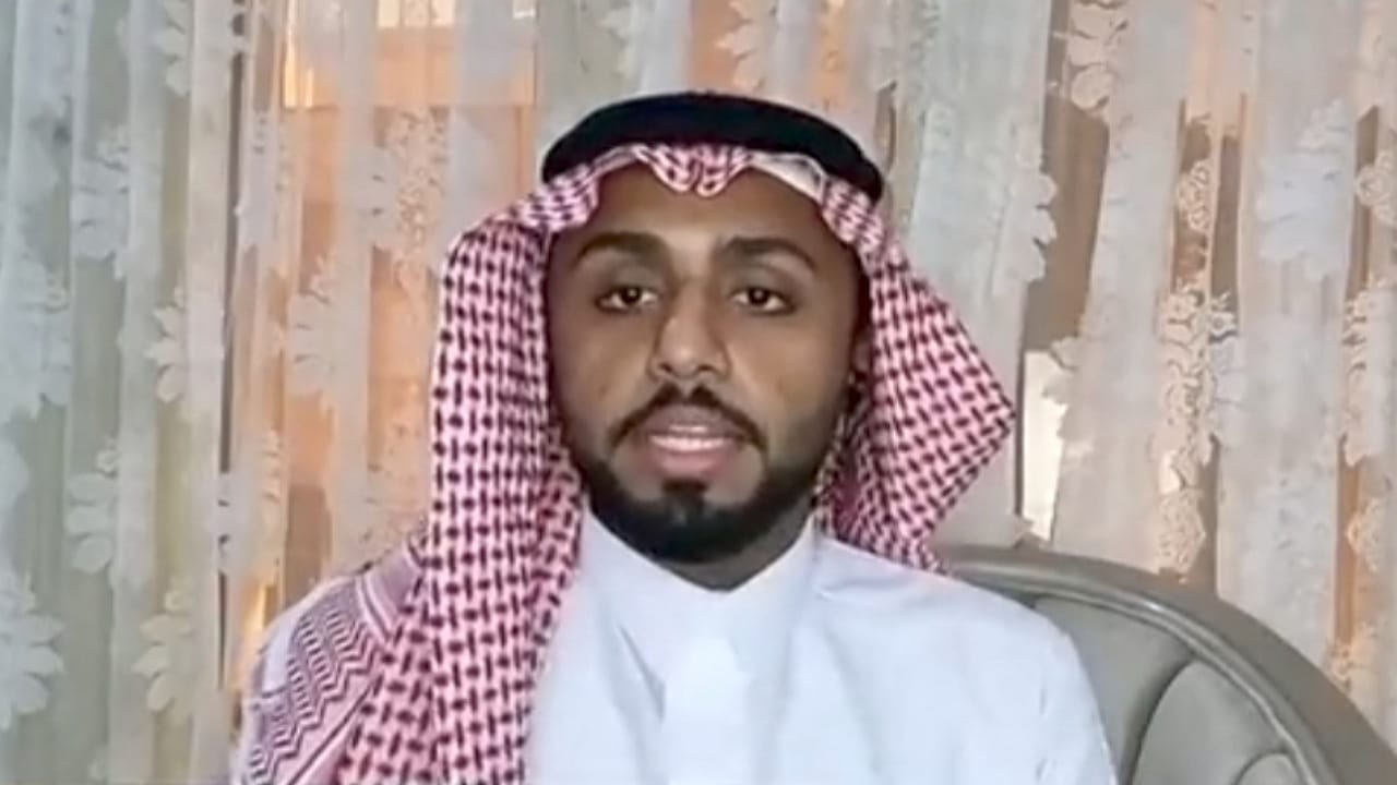 مبتكر يوضح الأعمال التى يقوم بها الروبوت المتسلق للأسطح العمودية.. فيديو