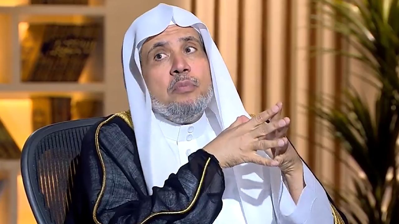 محمد العيسى: وثيقة مكة المكرمة أكدت على أحقية المرأة بالمساواة في الأجور .. فيديو