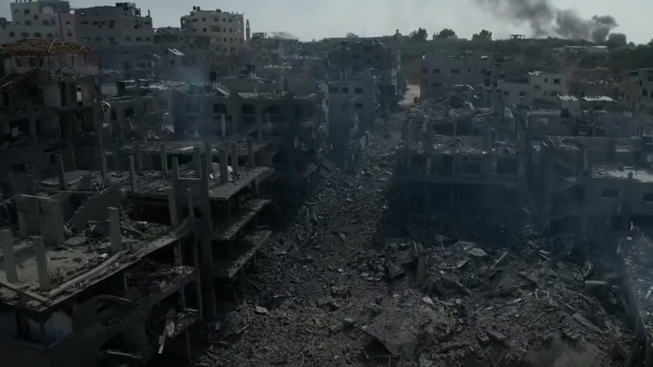 غزة في حالة من الدمار الشامل بعد القصف الوحشي عليها .. فيديو