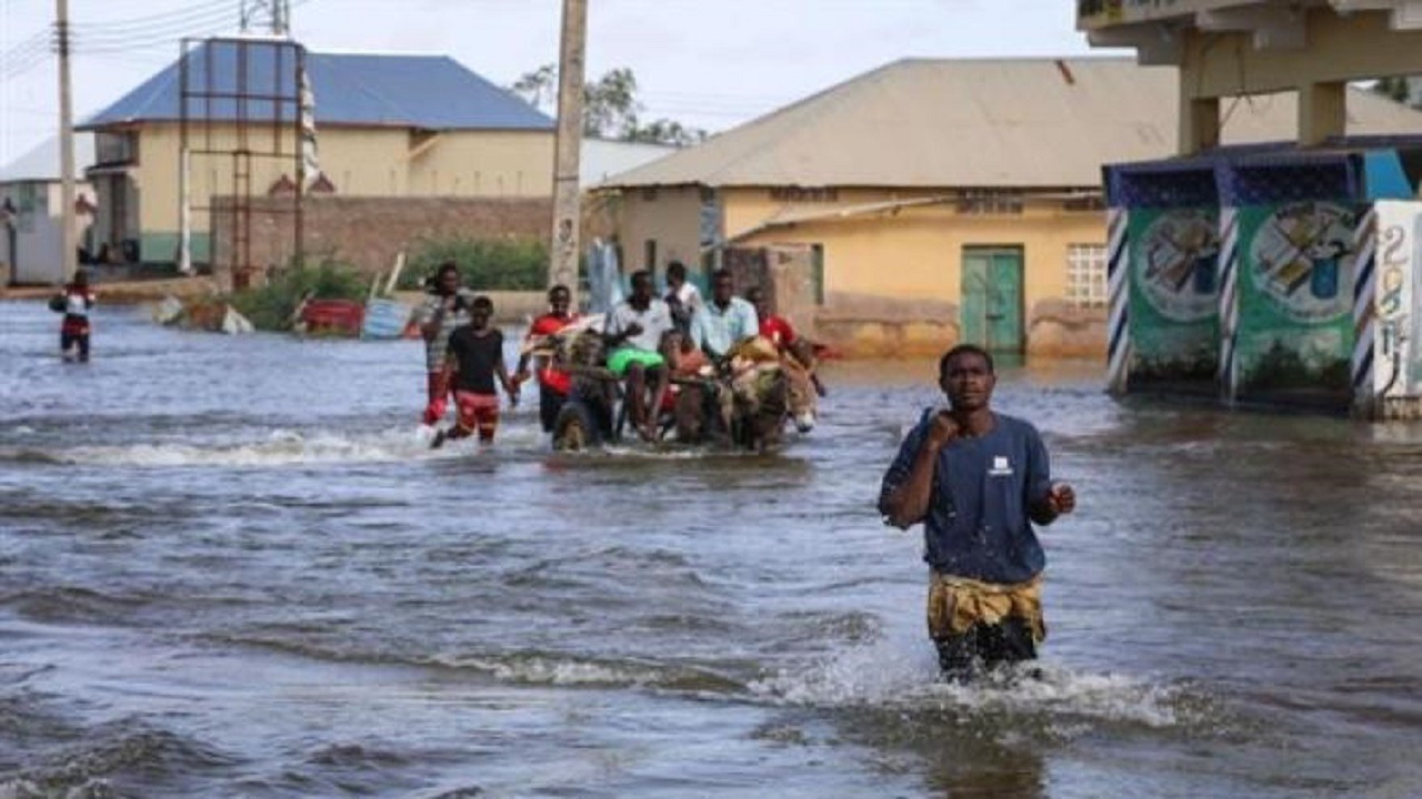 مقتل 31 شخصًا ونزوح حوالي مليون جراء الفيضانات في الصومال