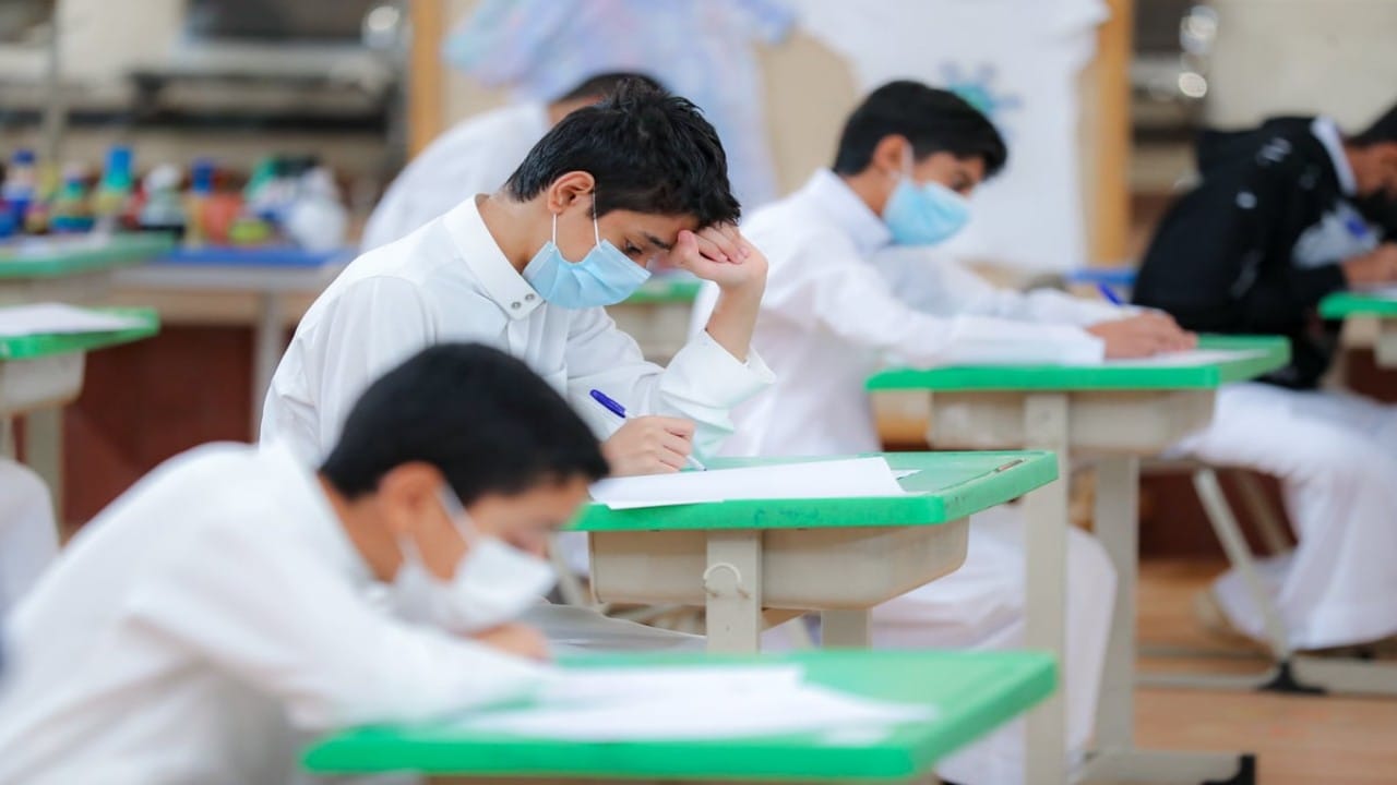 340 ألف طالب بمدارس المدينة المنورة يؤدون اختبارات نهاية الفصل الدراسي الأول