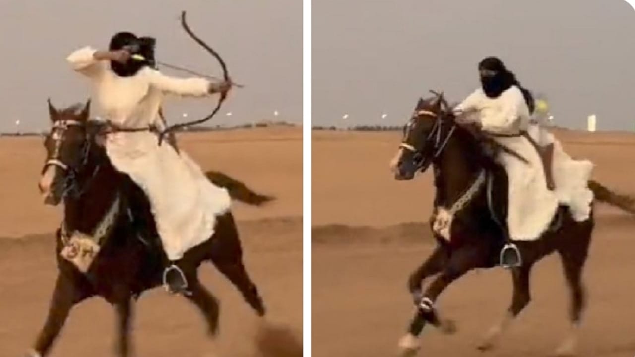 فارسة سعودية تستعرض مهارتها في ركوب الخيل ورمي السهام .. فيديو