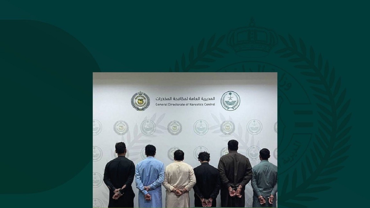 ضبط 6 مقيمين روجوا للمخدرات في الرياض