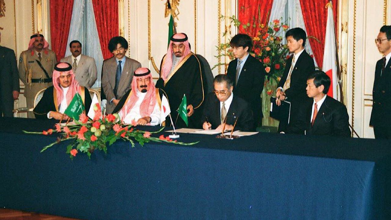 مجموعة صور نادرة لـ زيارة الملك عبد الله لليابان قبل 25 عامًا .. صور