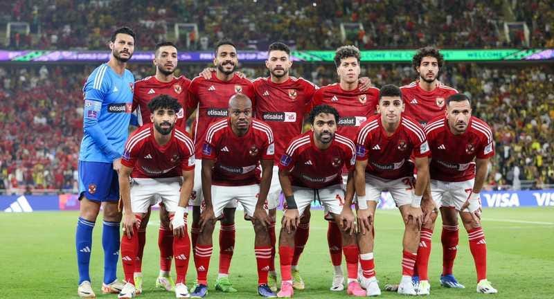 الأهلي يطالب الاتحاد المصري بتأجيل مواجهة كأس السوبر