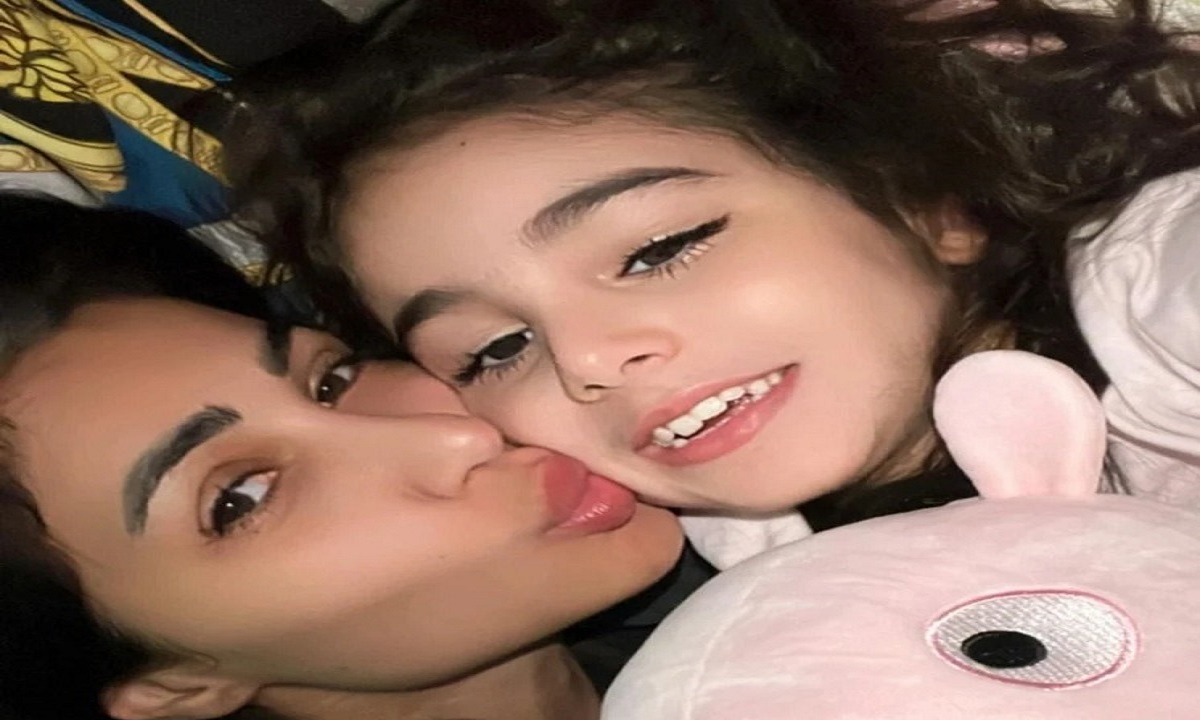 مهيرة عبدالعزيز تحتفل بعيد ميلاد ابنتها.. صور