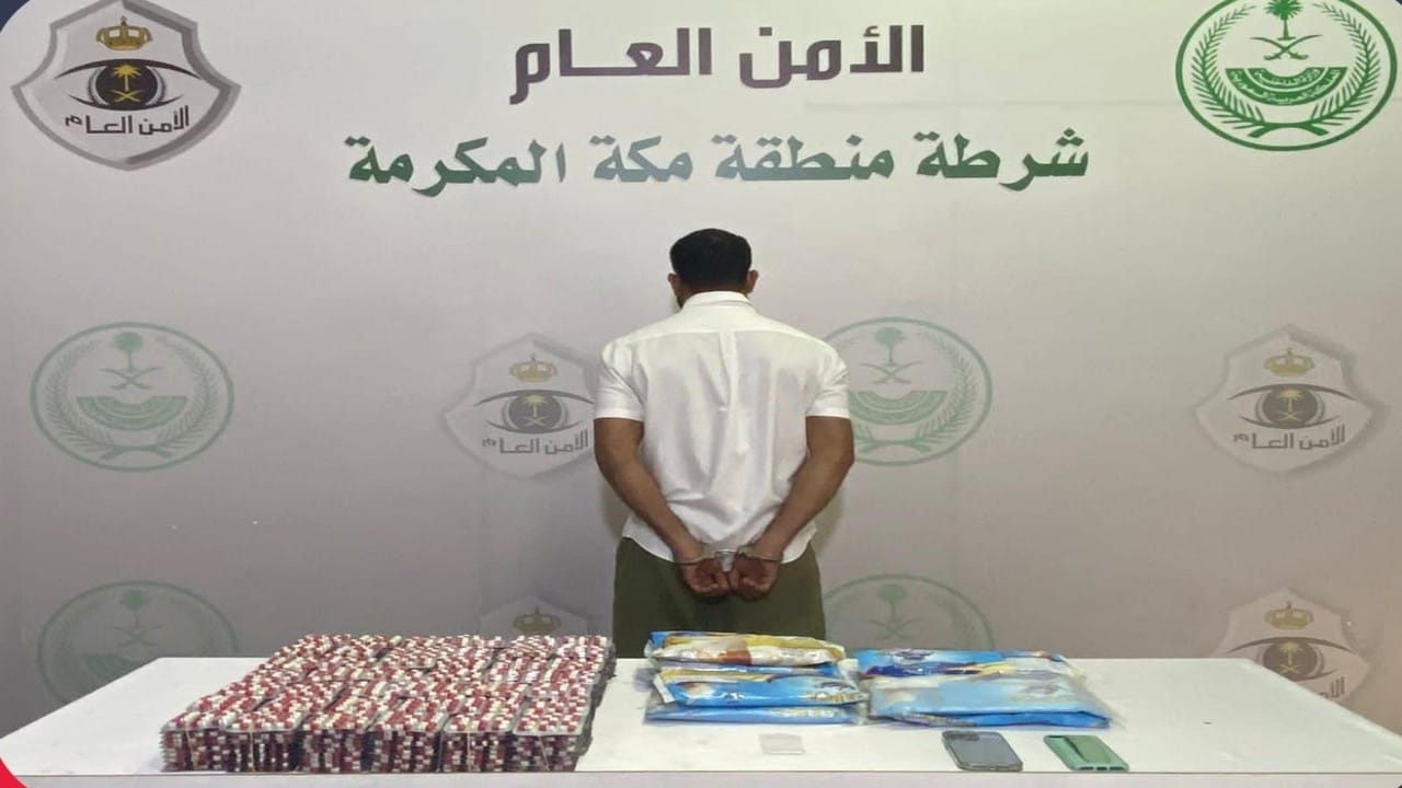 القبض على شخص لترويجه مواد مخدرة في جدة