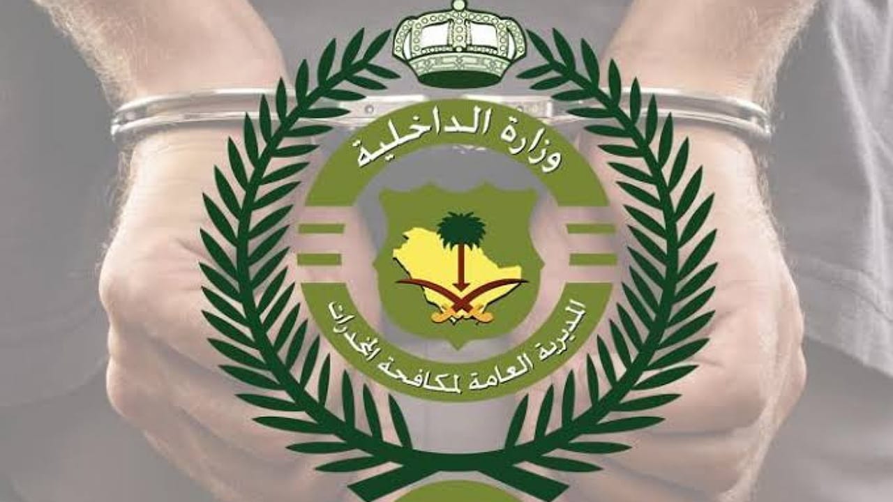 ضبط مقيمين لترويجهما الشبو المخدر في جدة