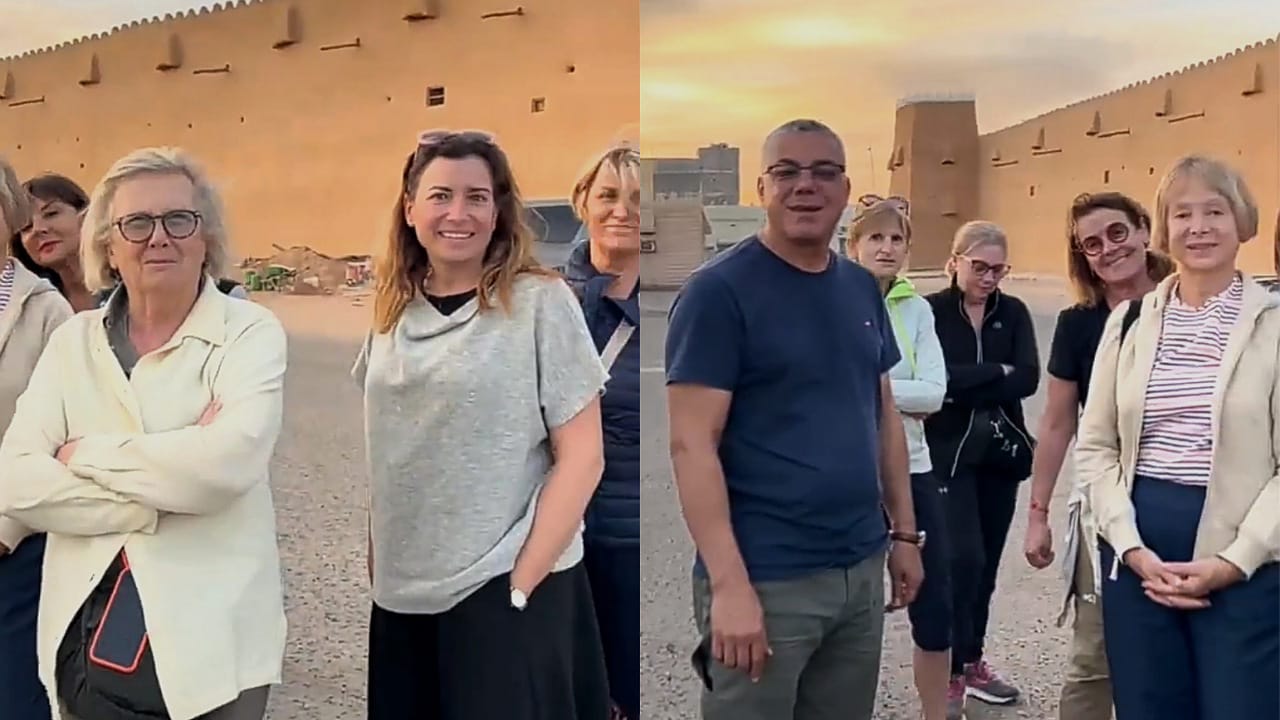 سياح من إيطاليا يبدون فرحتهم بزيارتهم للمملكة .. فيديو