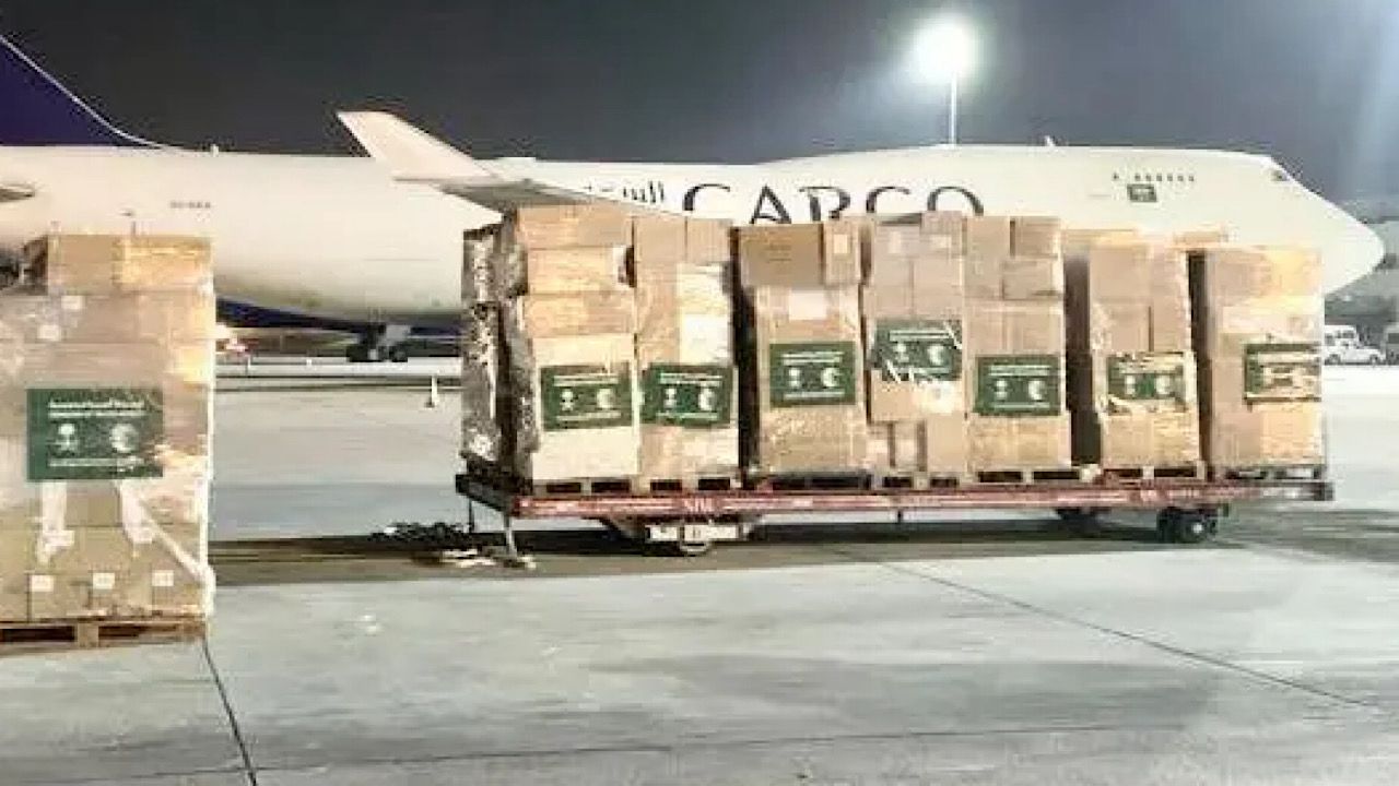 مغادرة الطائرة السعودية الـ 38 لإغاثة الشعب الفلسطيني في غزة