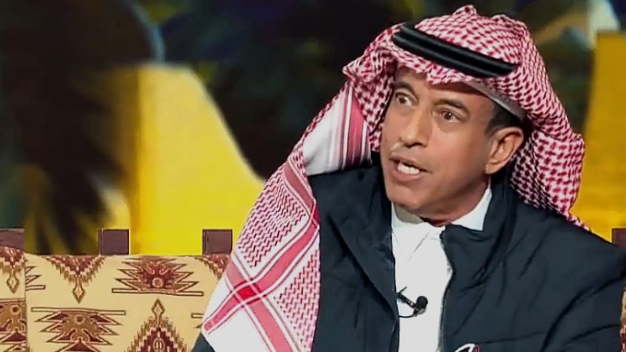 عبدالكريم الزامل: إذا كان المدرب صادق هذه مصيبة وإن لم يكن فهذه مصيبتين .. فيديو