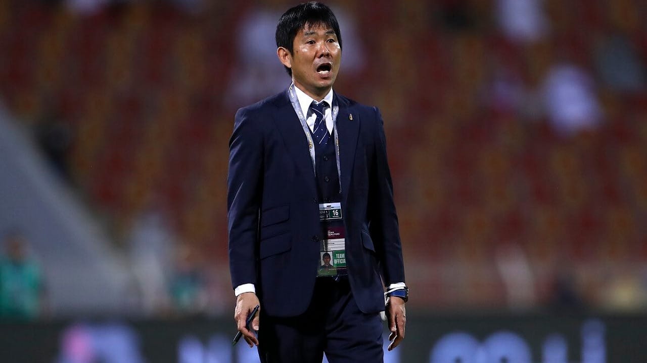 مدرب اليابان يوجه رسالة قبل البطولة الآسيوية