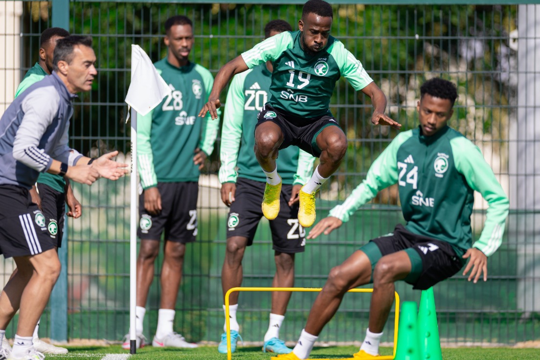 الأخضر يواصل استعداداته في سيلين