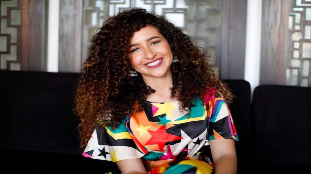 حبس وتغريم فنانة مصرية بتهمة السرقة
