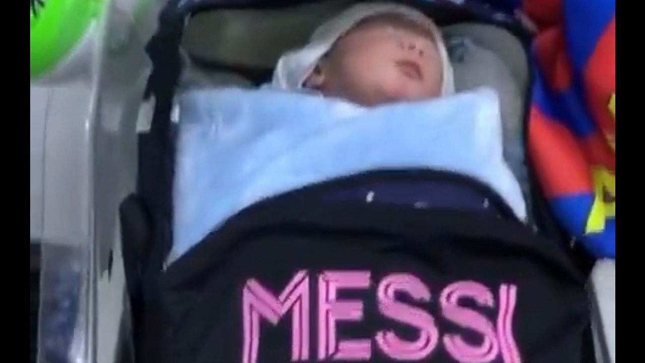 أب يطلق اسم ميسي على مولوده حباً في النجم الأرجنتيني ٠٠فيديو