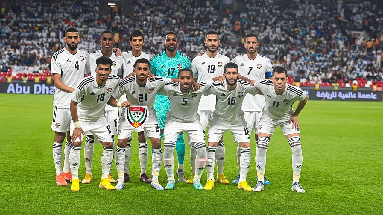 مدرب الإمارات يكشف عن القائمة النهائية لـ كأس آسيا