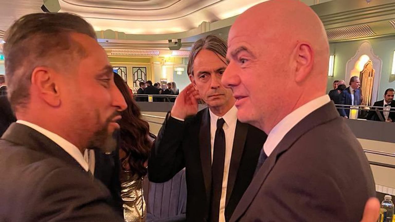 سامي الجابر برفقة رئيس فيفا في حفل جوائز ذا بيست .. صورة