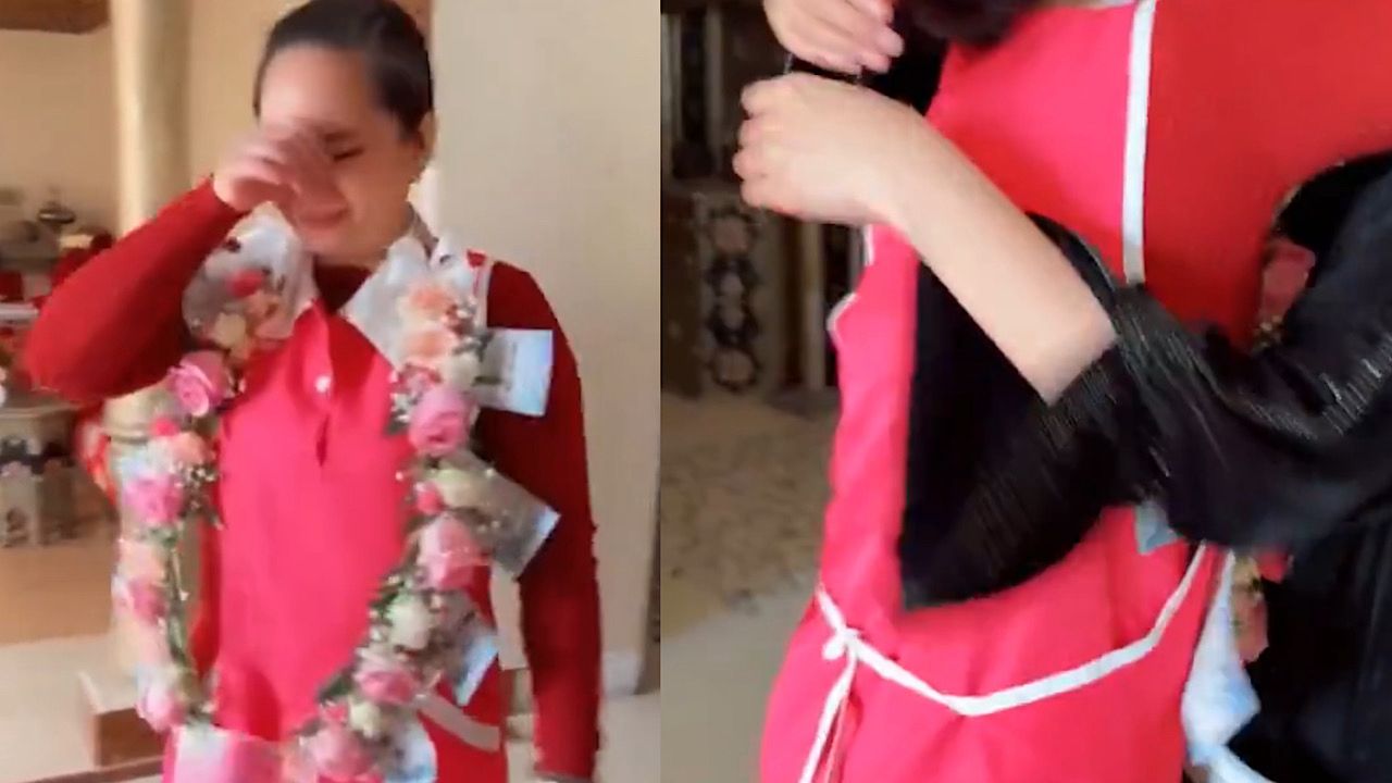 سيدة تكرم عاملتها وتودعها بالدموع قبل سفرها .. فيديو