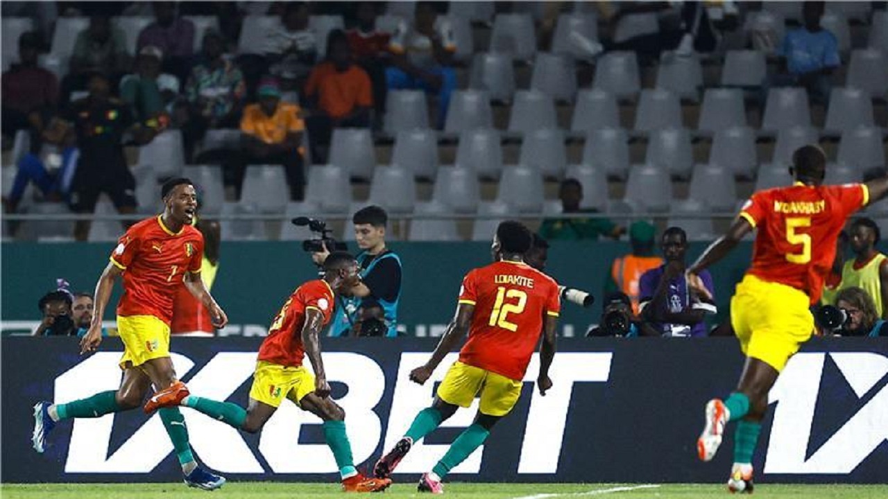 أول تعليق من لاعبي غانا بعد وفاة 6 مشجعين