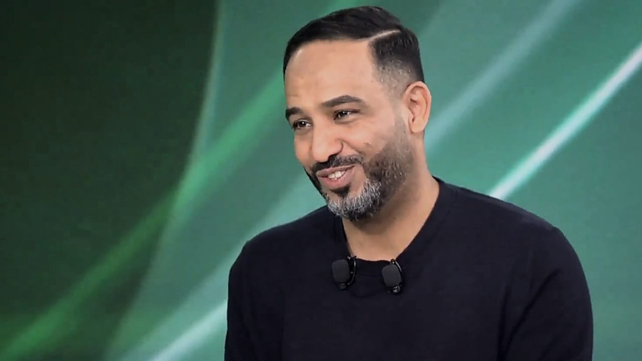 عبده عطيف: الرسم التكتيكي المفضل لدي هو 4/3/3  ..  فيديو