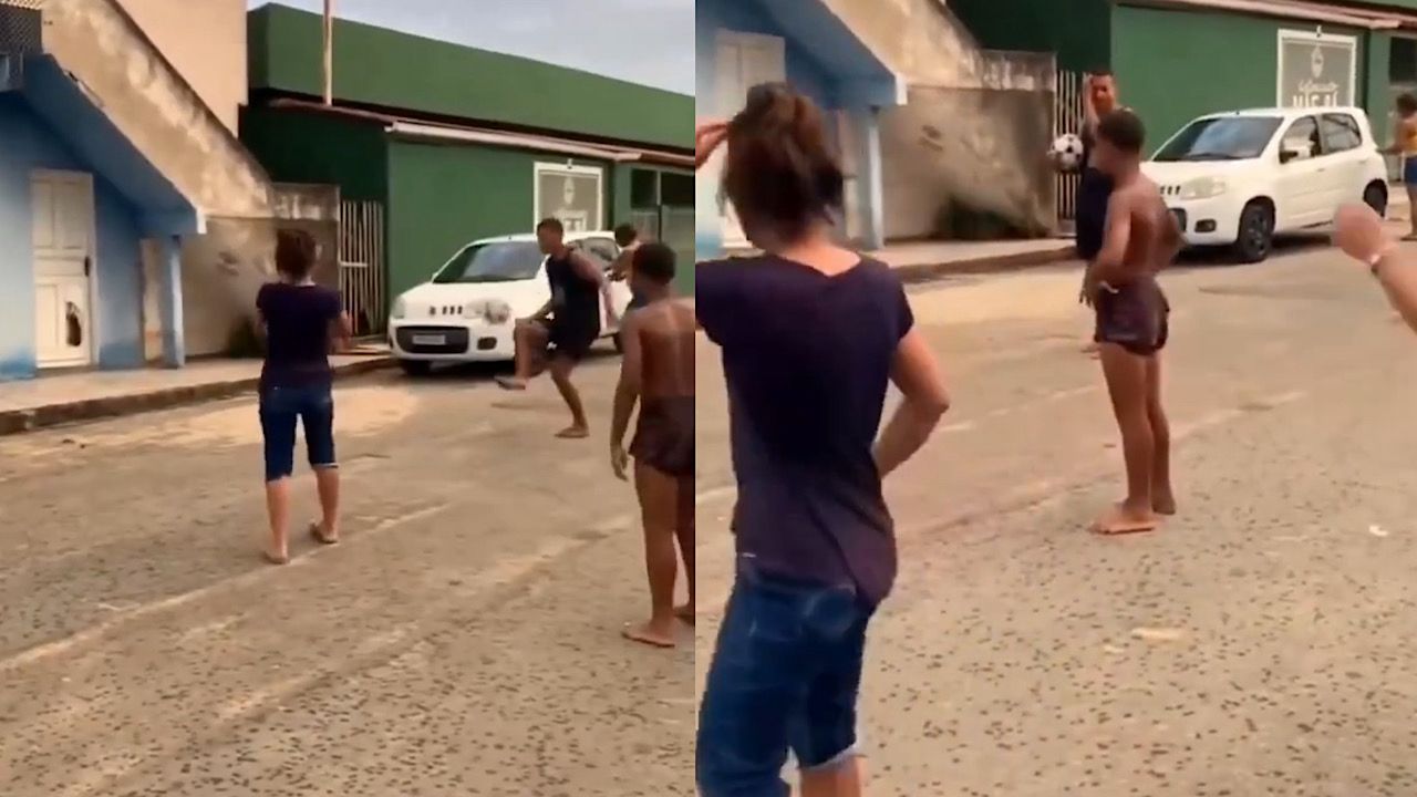 امرأة برازيلية تعترض على لعب الشبان بالكرة بأحد الشوارع العامة وتدعي أنه لها .. فيديو