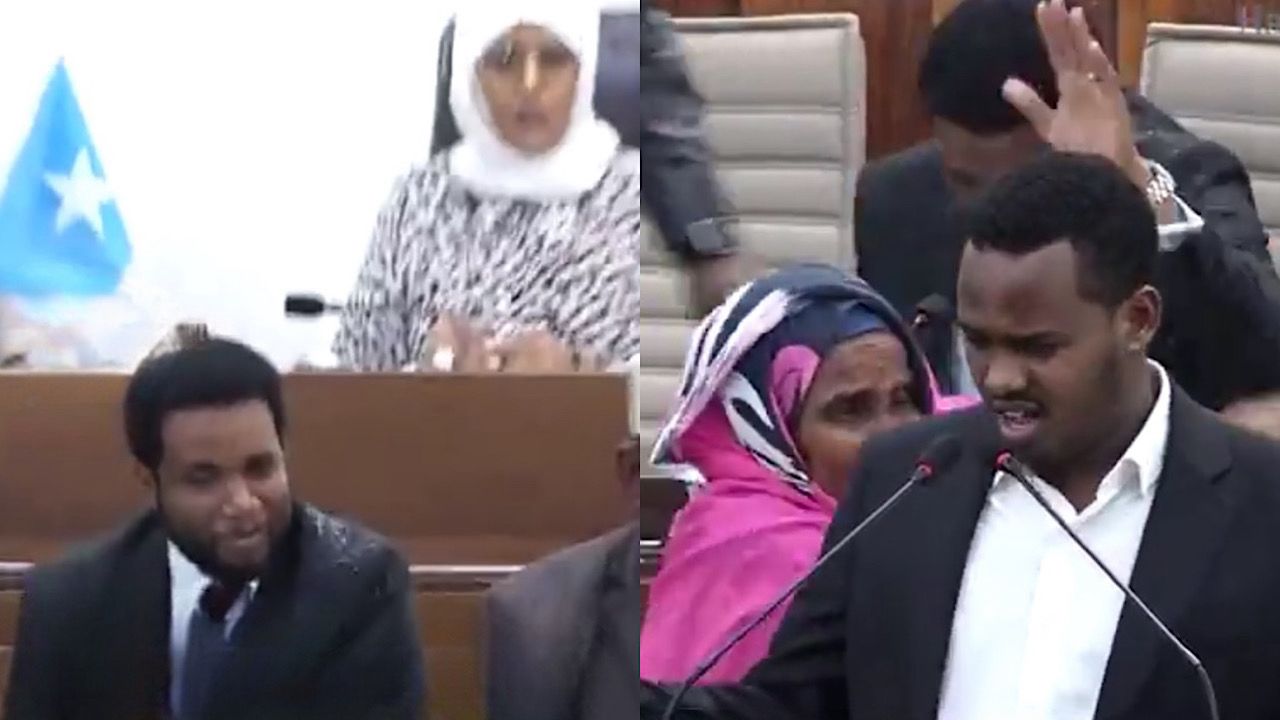 مشاجرة بين أعضاء في البرلمان الصومالي بالأيادي وزجاجات المياه .. فيديو