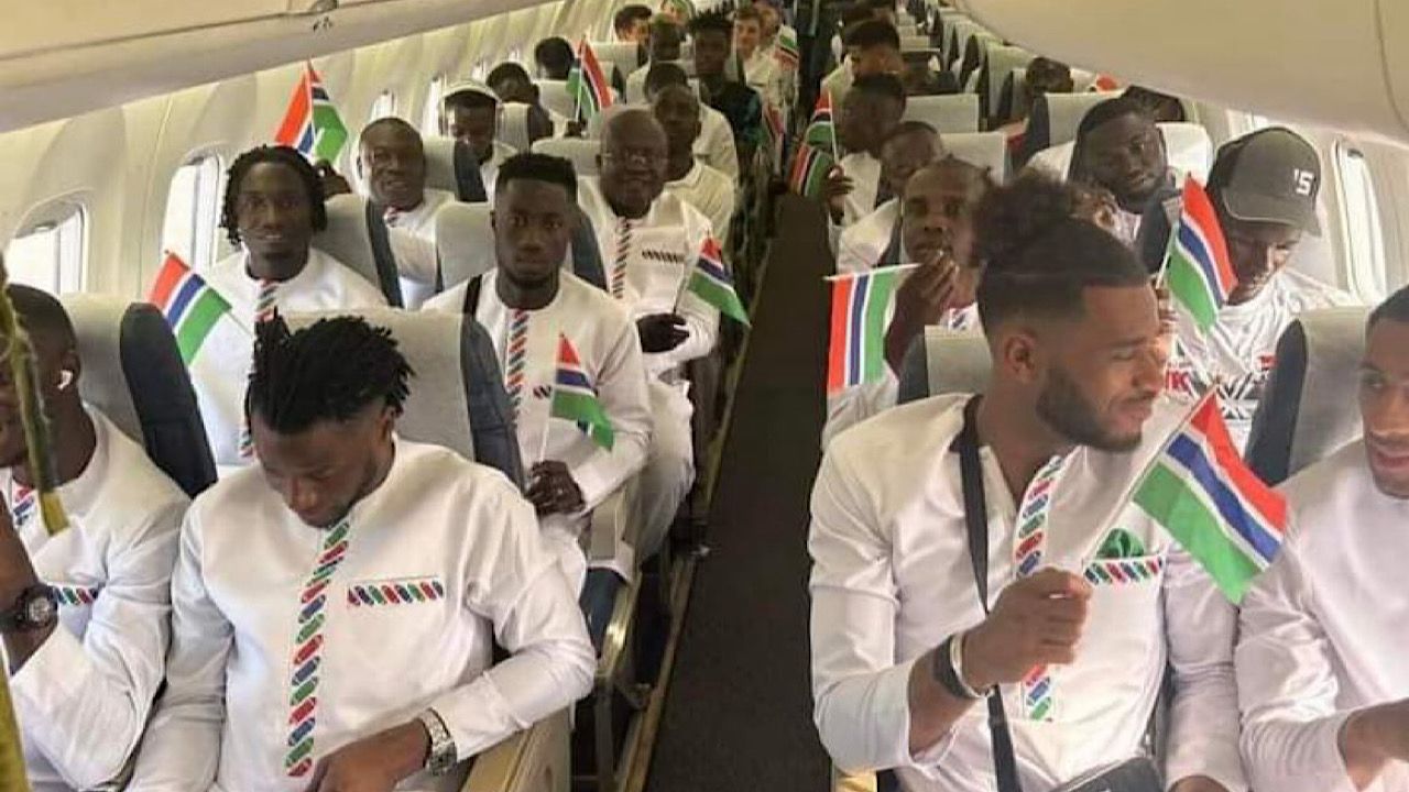 منتخب غامبيا يتعرض لحادث على متن رحلته لـ كوت ديفوار