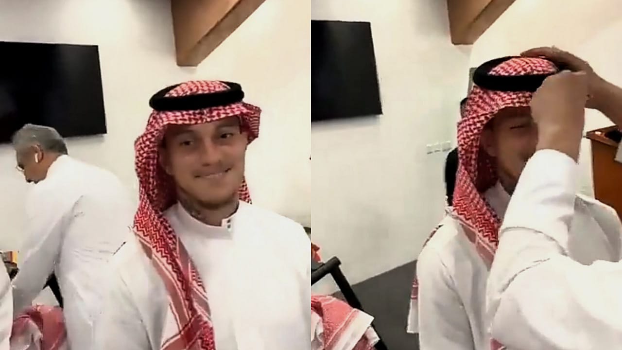 أحدث ظهور للاعب النصر أوتافيو بالشماغ والثوب .. فيديو