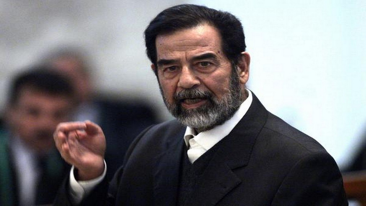 وزير الخارجية العراقي الأسبق يعلق على إخراج جثة صدام حسين