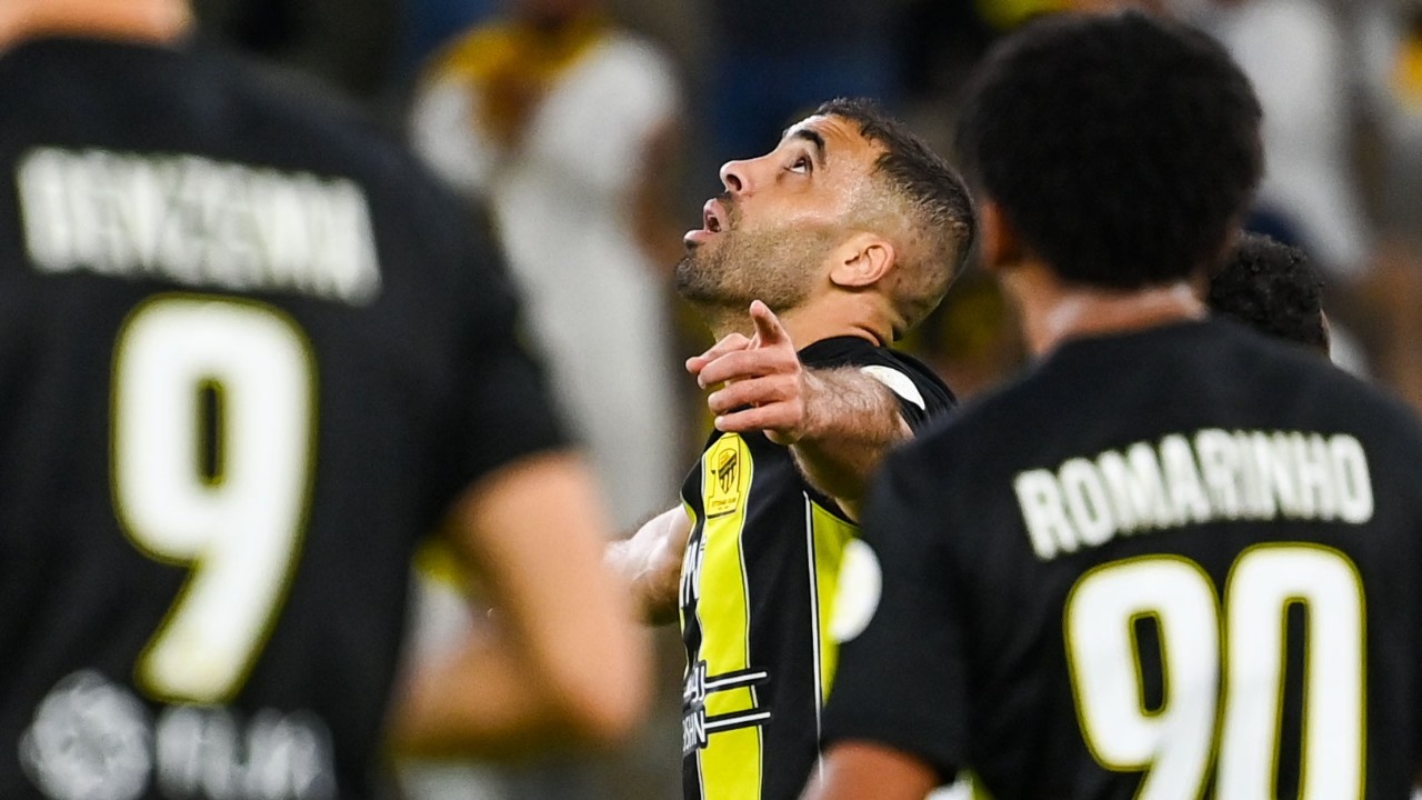 الاتحاد يتغلب على الرياض بثنائية