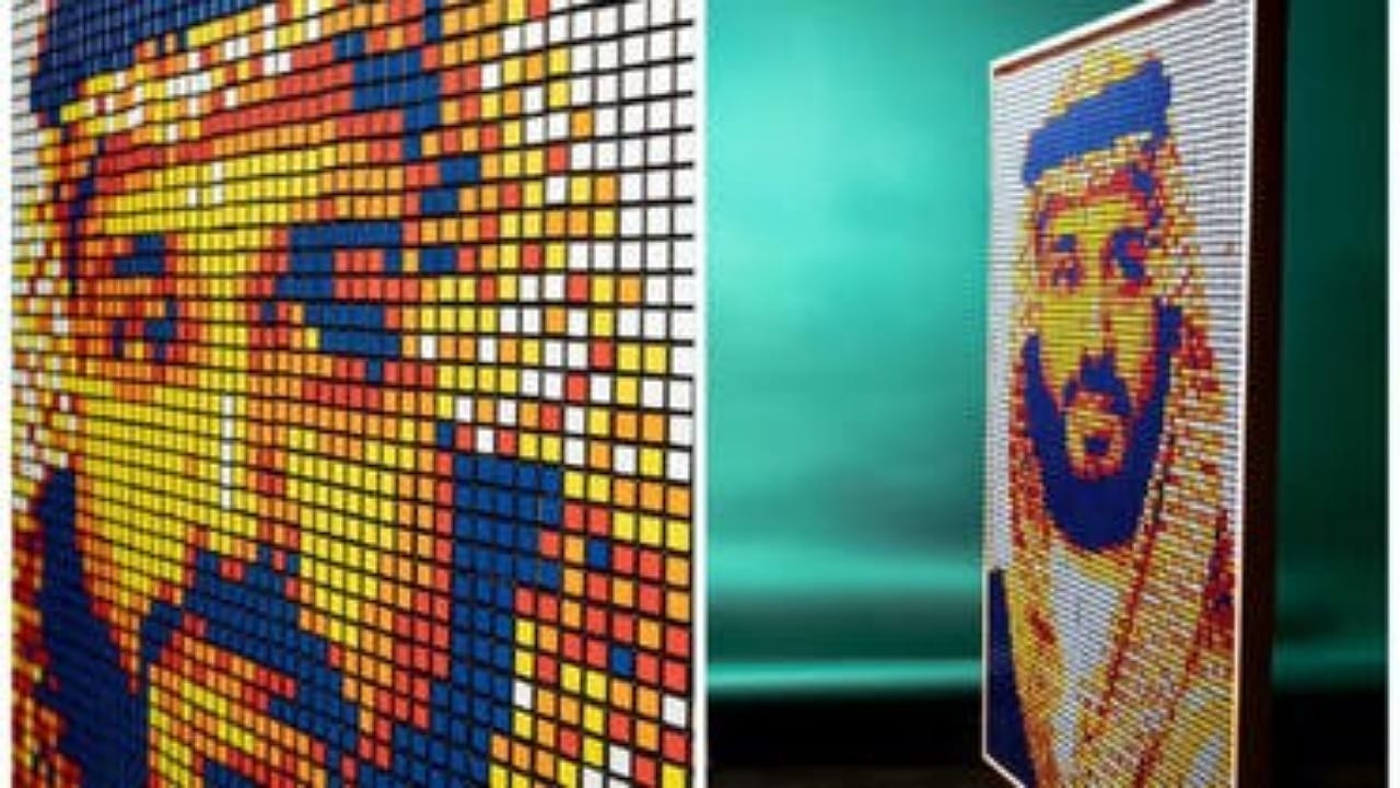 فنانة سعودية تبهر المختصون في تجسيد صورة ولي العهد من مكعبات روبيك