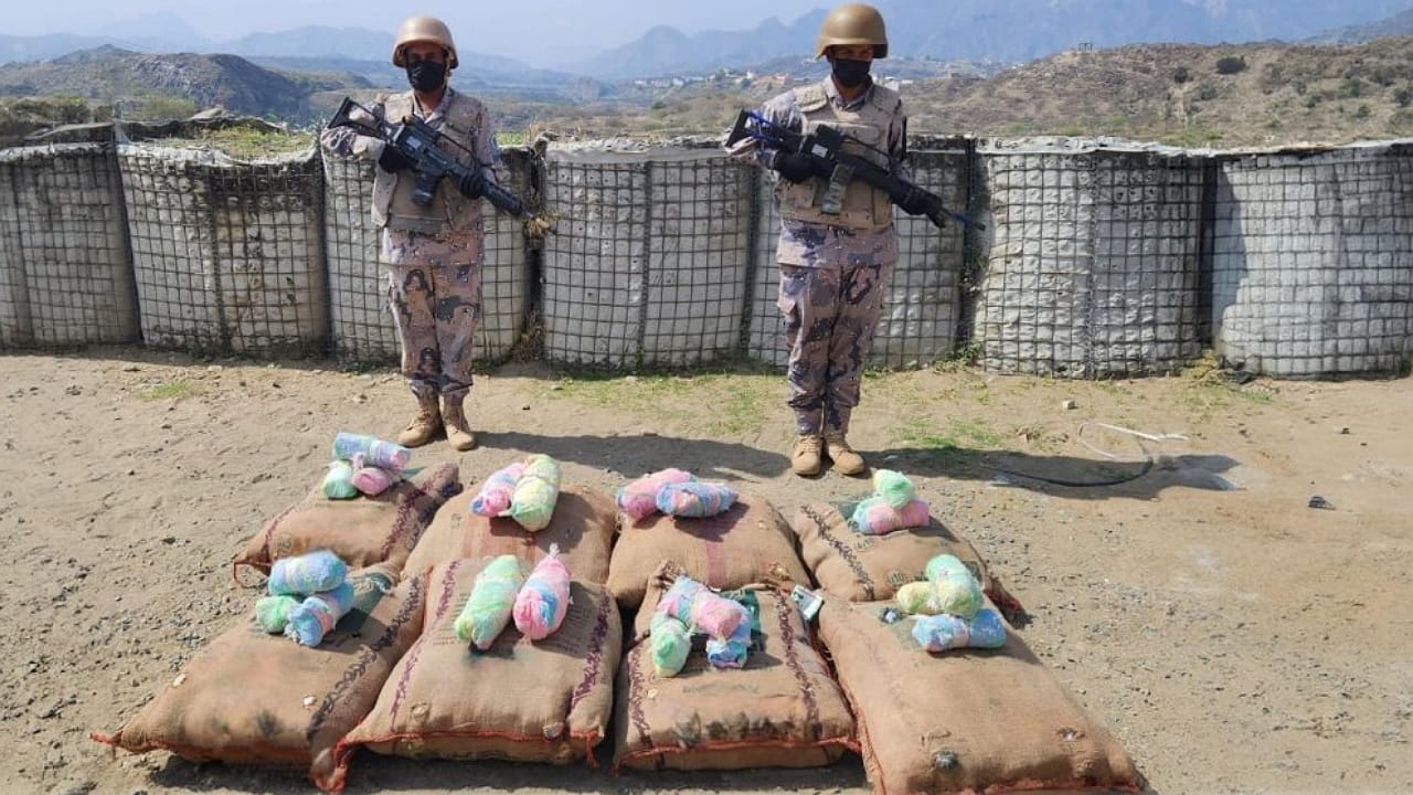 إحباط تهريب 160 كيلوجرام من نبات القات المخدر بجازان