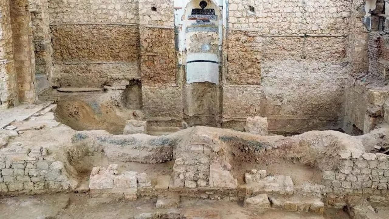 العثور على 25 ألفا من المواد الأثرية في جدة