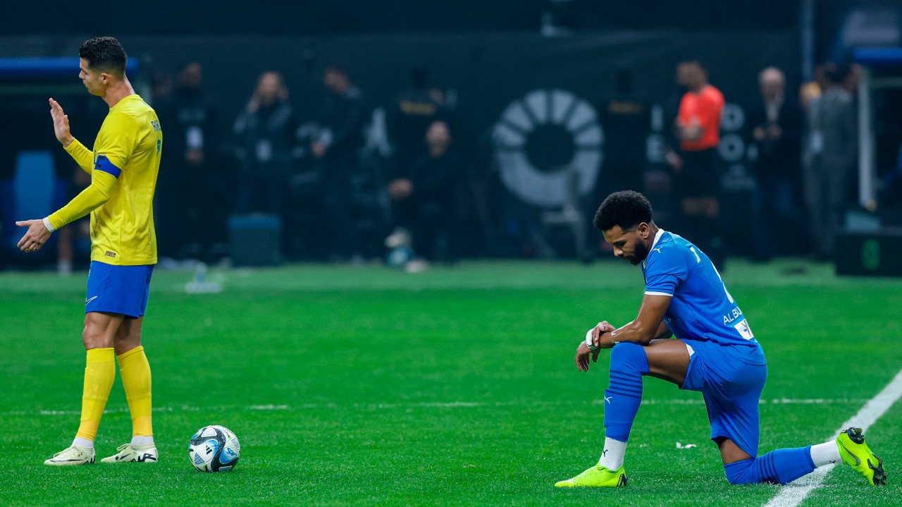 تصرف غريب من علي البليهي بين لاعبي النصر بعد الهدف الأول .. فيديو