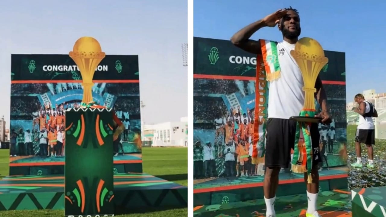 على طريقة الأبطال .. الأهلي يحتفل بـ كيسيه بعد بفوزه بلقب كأس إفريقيا .. فيديو