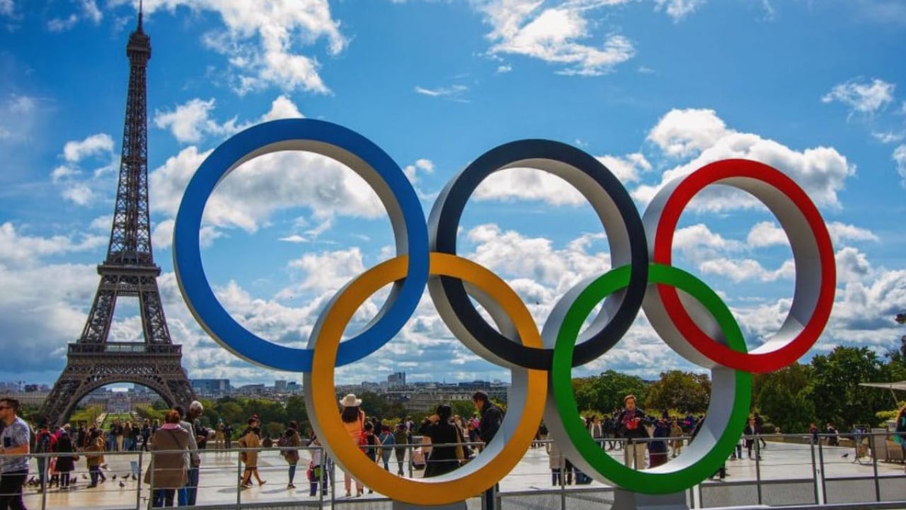 باريس في ورطة .. سرقة حقيبة تحتوي على خطط تأمين أولمبياد 2024
